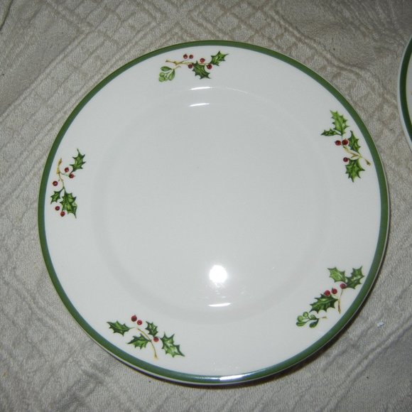 Christopher Radko Traditions Holiday Celebrations 1 dinner 1 Salad plate HOLLY - Picture 4 of 5